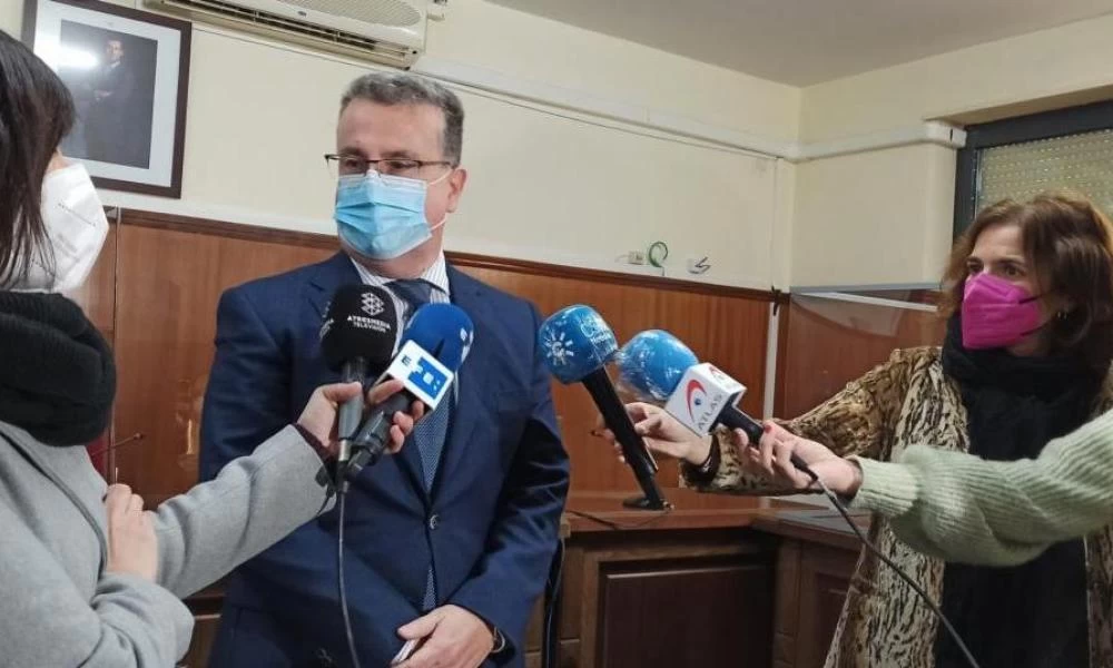 Ισπανία: Εμβολιάζετε ηλικιωμένους και ΑΜΕΑ ή σας αφαιρούμε την κηδεμονία τους